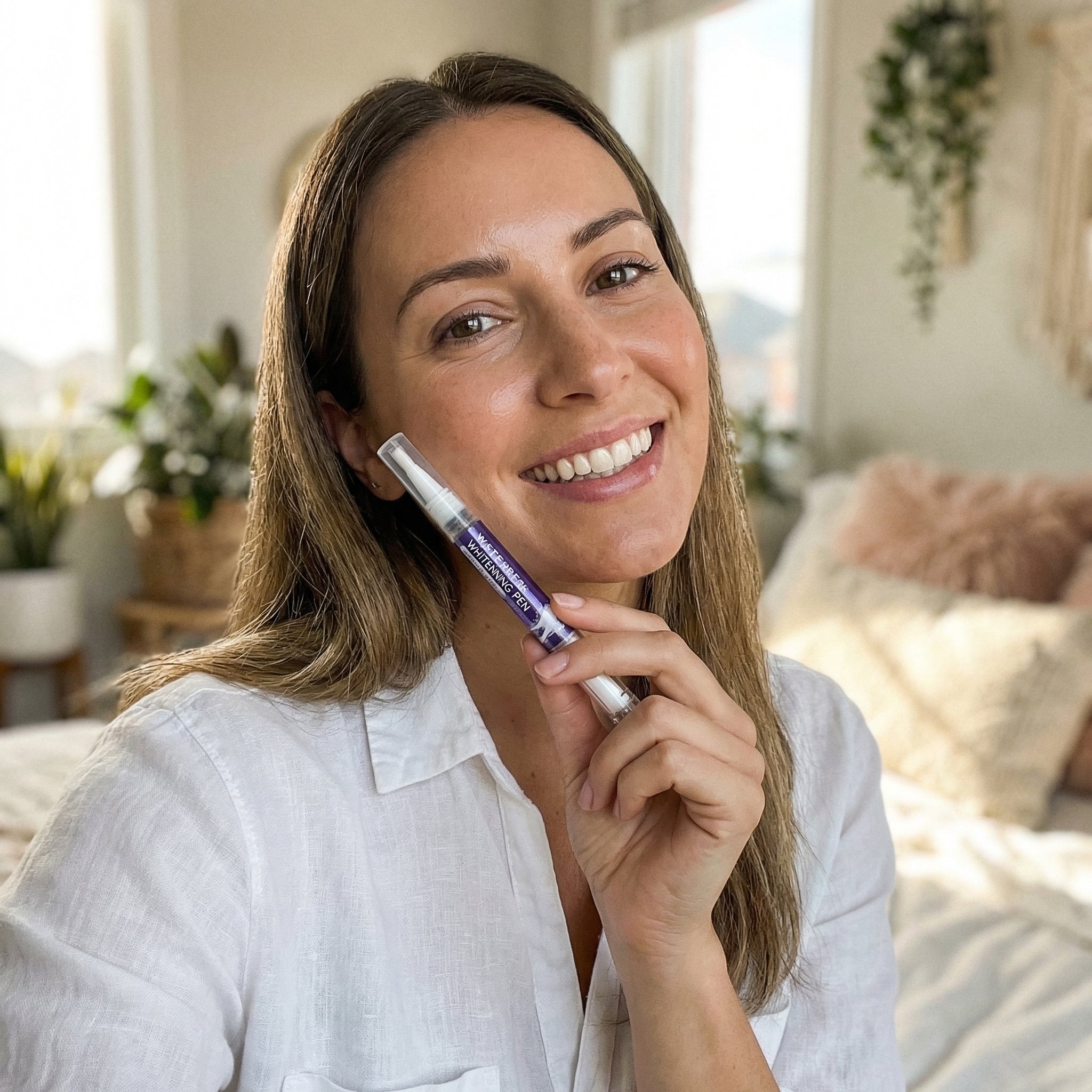 Tooth Polish Pen (White) — Instant Shine + Stain Care + Fresh Breath